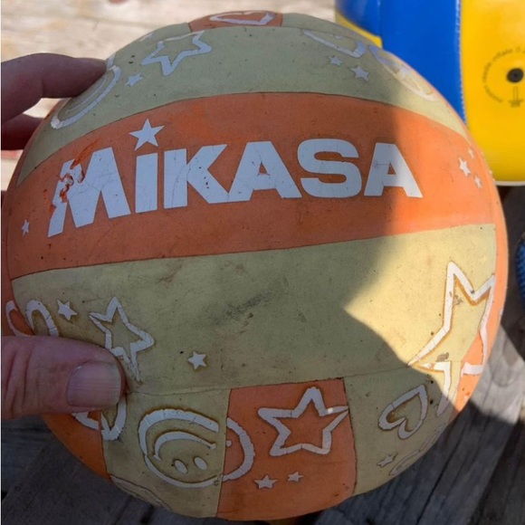 Volley-ball - Picture 1 of 2